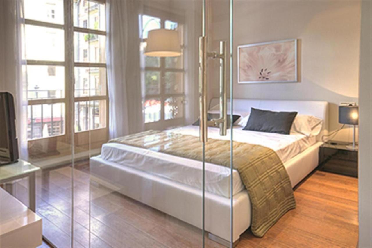 Moderno Apartamento En La Plaza Del Tossal บาเลนเซีย ภายนอก รูปภาพ