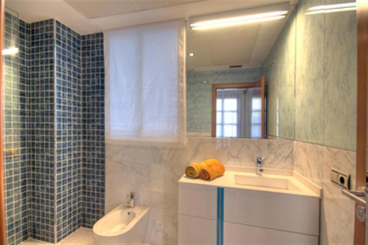 Moderno Apartamento En La Plaza Del Tossal บาเลนเซีย ภายนอก รูปภาพ
